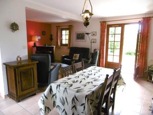 Villas Maison 4 pieces 6 personnes proche de la mer - WIFI - SOAZIG : photos des chambres