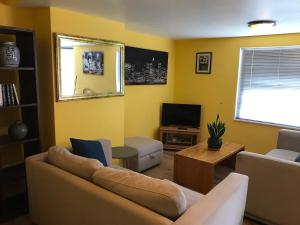 Entire Loddon Apartment