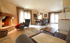 Villa Benvenuti near Motovun for 8 people - pet friendly with salt - water pool