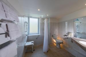 Hotels Noemys Neris Montlucon - hotel restaurant : photos des chambres