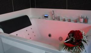 B&B / Chambres d'hotes Plgfe - Maison d'hotes EPICUROOMS - Suites romantiques 5 etoiles : photos des chambres