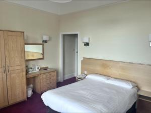 Templestowe Hotel, Number One for Entertainment in Torquay