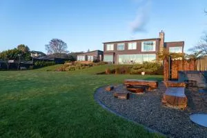 Tiki's Tranquility - Ngongotaha