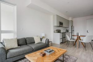 Blueground Pasadena gym elev near bars LAX-1231