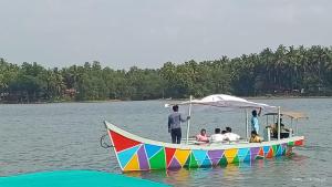 Casa Ardilla, Homestay and Boating in Honnavar