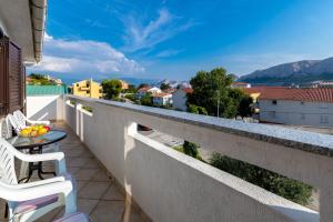 Apartments Jeka with view