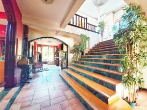 Red Clay Apartments City Club - Vinča