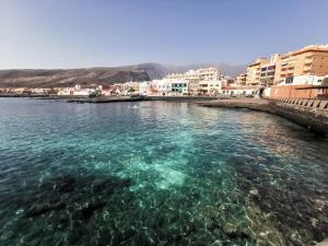 Home2Book Design Duplex Puertito de Güímar, Pool