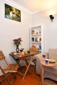 Taksim Private Terrace Close to Antique Store Galata Port Cihangir