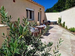 Appartements L-Amorosa Suite avec terrasse et Jacuzzi exterieur : photos des chambres