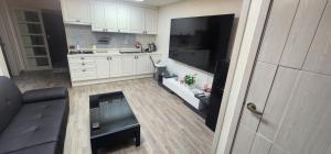 3 bedroom apartments