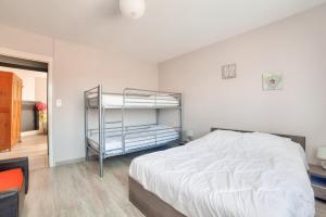 Maison pour 10 - Bassin naturel et détente
