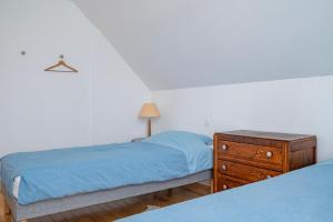 Maisons de vacances Maison Neuve, Grand jardin, Parking prive, Ideal groupe et famille : photos des chambres
