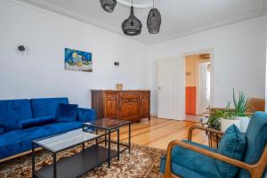 Maisons de vacances Maison Neuve, Grand jardin, Parking prive, Ideal groupe et famille : photos des chambres