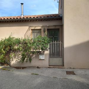 Appartement à 15 minutes de Hyères et ses plages