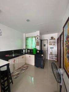 The Overnight Transient House