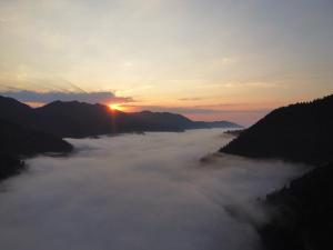 Ayder Altıparmak Suit