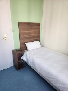Hotels Hotel Chateaubriand : photos des chambres