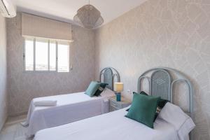 MG - Best Ocean Views In Málaga with Parking Included