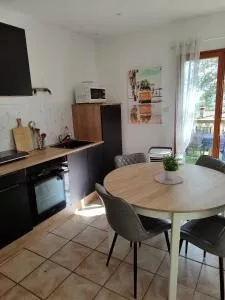 T2 en Rez de chaussée de villa à cuers - 皮埃尔弗-迪瓦尔