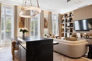 TheLander - Serviced Apartment in Champs Elysées