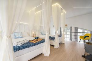 Host Wise - Elegant Loft with Historic Charm & Terrace