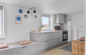 2 Bedroom Nice Home In Thisted