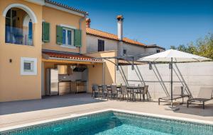 Awesome Home In Salvela With Sauna 