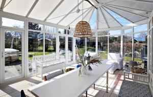 3 Bedroom Stunning Home In Hundested