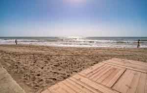 2 Bedroom Nice Apartment In Fuengirola