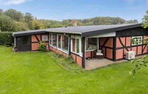 Awesome Home In Augustenborg With Sauna - Torp