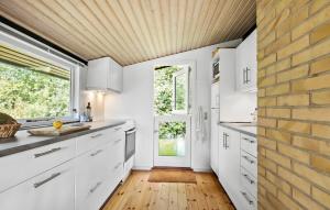 4 Bedroom Cozy Home In Jægerspris