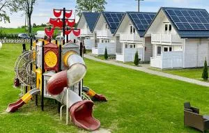 Amazing Home In Sarbinowo With Wifi - Chłopy