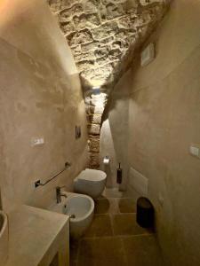 Occhi Di Luna Suite - Luxury Homes