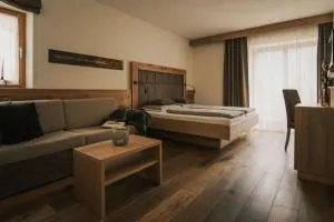 莫亚里霍夫酒店 - 韦尔图尔诺