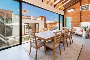 Downtown Historic Home - Starlink Wifi - Pool