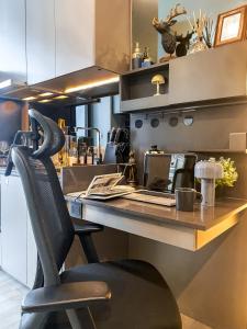 Magnificent Apt 1BR - Ultra Fast WiFi - Ekkamai