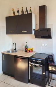 Appartements Gite Urbain - Dionysos - Parking : photos des chambres