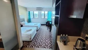 Forest City Stay at South China Sea Place Suite - 甘榜森布兰