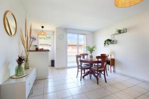 Appartements Berges du Midi - Piscine Parking : photos des chambres