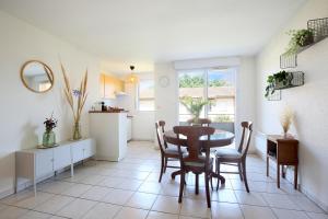 Appartements Berges du Midi - Piscine Parking : photos des chambres