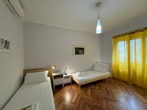 Refined Retreat in Renovated P R A T I Gem