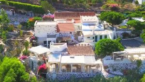 Histórica Casa con vistas al Jardín de Cactus y montañas - Tasarte