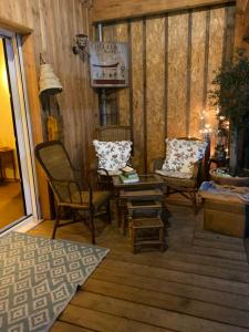 Maisons d'hotes Chalet Atypique VUE Piscine Chauffee : photos des chambres