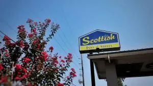 Scottis Inns & Suites - Shenandoah