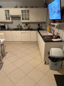 Sejours chez l'habitant chambre calme proximite aeroport : photos des chambres