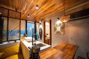 chay Bright Eco Chic studio in Tulum Beach Access!