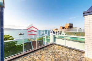 Cobertura Duplex com Vista do Mar na Praia da Lagoinha