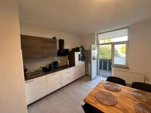 After-Work-Home 2 - 赫恩