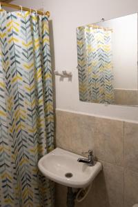 Hospedaje RioBosque San Carlos